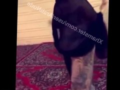 Arab Saudi mom big ass abaya hijabi niqab dance VERY HOT!