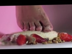 Banana Feet - Foot Fetish - Food Crush