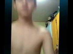 Cute Korean Guy cum on cam!