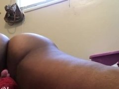 Tahhlorr plays with her juicy pussy with her pink vibrator