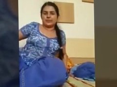 Hot punjabi aunty showing boobs