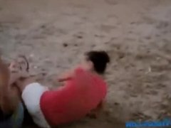 [Movie] Beach Fight Man Lose to Girl