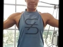 Delts training for sexy round broad shoulders 2