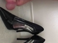 Cum on heels