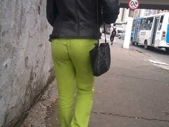 SDRUWS2 - YELLOW SEE THROUGH PANTS ON THE STREET