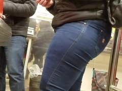 Big ass in tight jeans want something sweet