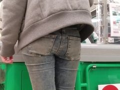 Young redhead MILF with round ass in jeans