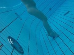 Voyeurism at the nudist swimming pool - nicolo33