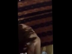 Liselinin ayaklarini yalayip sikiyor - Periscope Ifsa