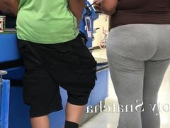 Chunky Butt in Leggings