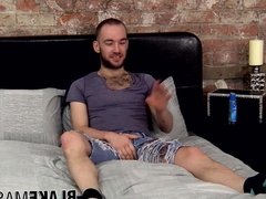 Hairy bum Lincoln Gates loves to jerk off after an interview