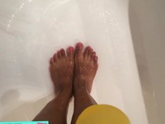 Foot fetish - French Amateur Black girl - Vends-ta-culotte
