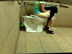 Sexy Toilet Girl 18