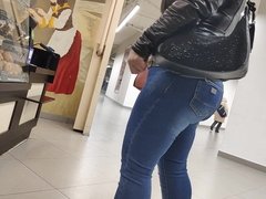 Delucious big butts sexy milfs in tight jeans