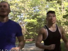 Athletic Asian Jessie Lee sucks and fucks after jogging