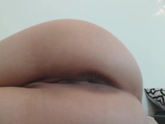 Teen girl show his asshole