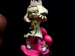 Pearl amiibo SoF video