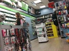 Teen PAWG with Boyfriend at Game Stop