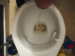 teen fag piss in toilets wcs