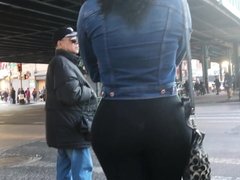 Beauitful Bubble Booty Latina Teen in Spandex
