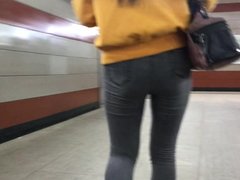 Asian girl's ass