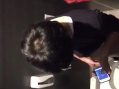 JAPANESE GUY CAUGHT IN PUBLIC TOILET