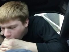 TWINK GIVING BLOWJOB IN CAR