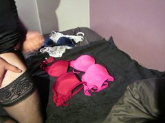 Cum on pink and red bra