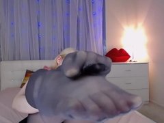 Webcam Girl's Nylon feet