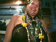 Mardi gras - Blowjobs and pussy flashing