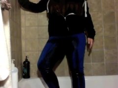 Chubby Desperate Pee in Shower