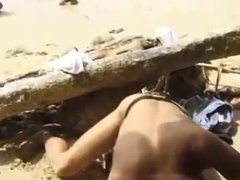 African Girl is fucked in the beach